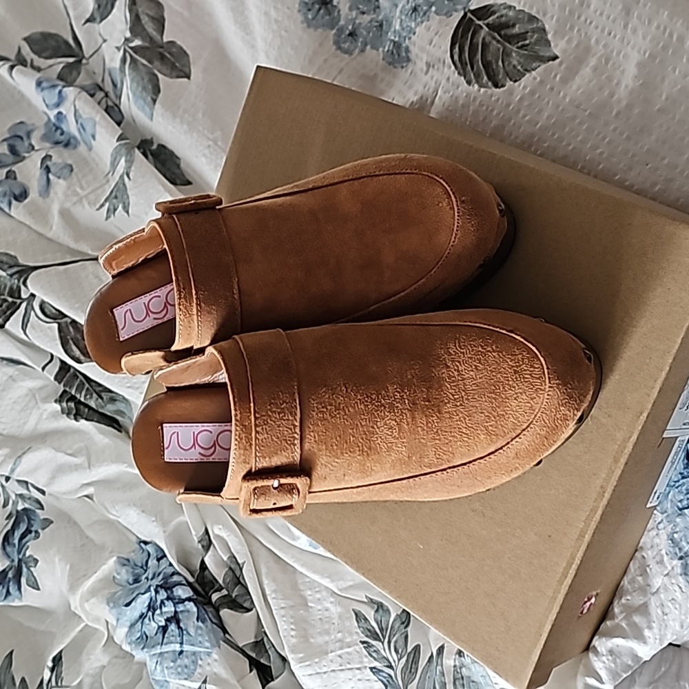 Sugar clog shoes from Belks